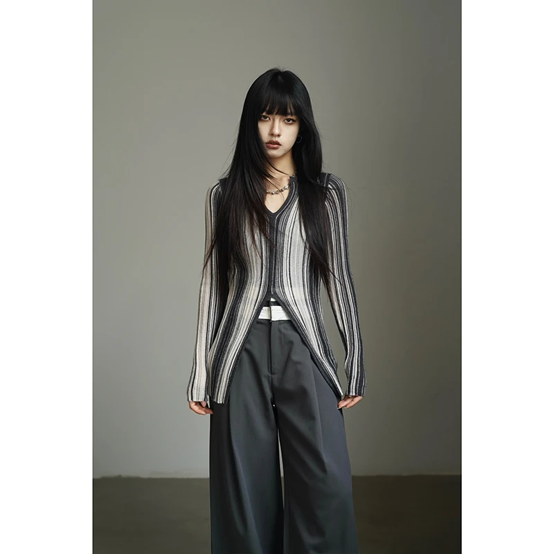 呆毛DM.FACTORY 【1.18青仓】秋季设计感修身条纹针织上衣DMX2984