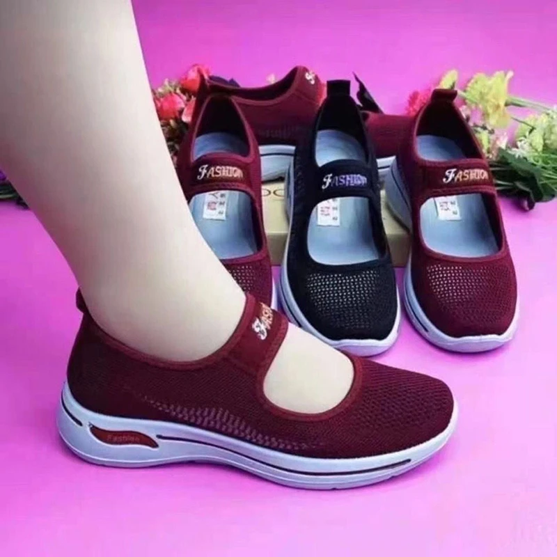 老北京布鞋女新款夏季透气网面防滑软底不累脚老年人健步妈妈鞋子