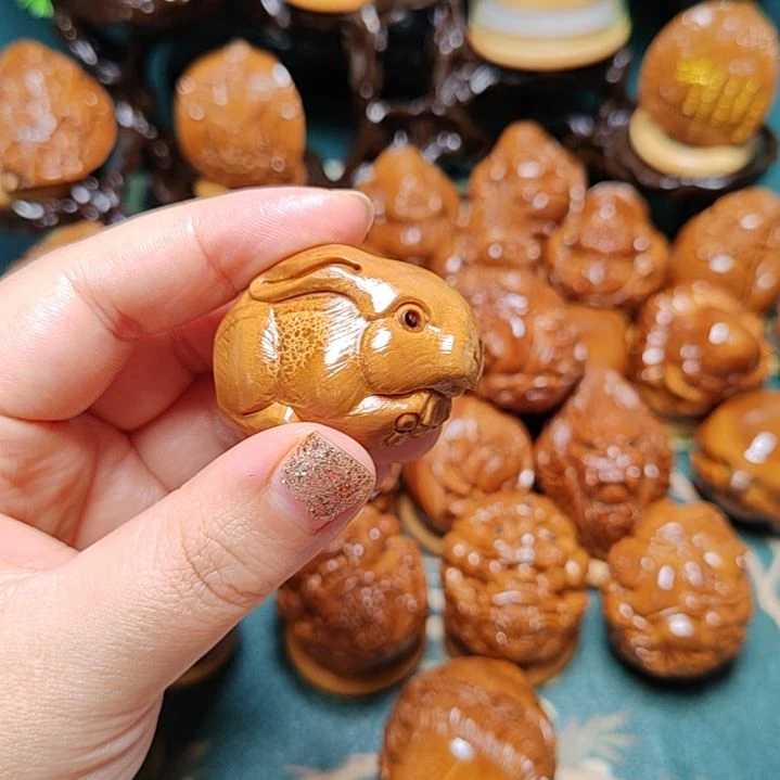 【闪购商品】橄榄核核雕雪**?