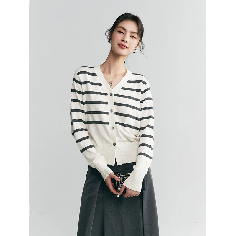 初棉【upw纱线】经典复刻条纹开衫346635023