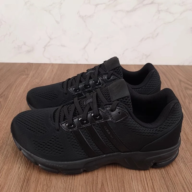 Adidas 阿迪达斯 Equipment 10 男款减震耐磨运动鞋跑步鞋 FX2288