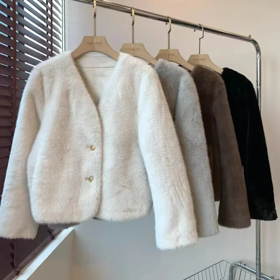 【YANZIJIA】气质千金风V领排扣皮毛一体外套（以直播间实物为准）