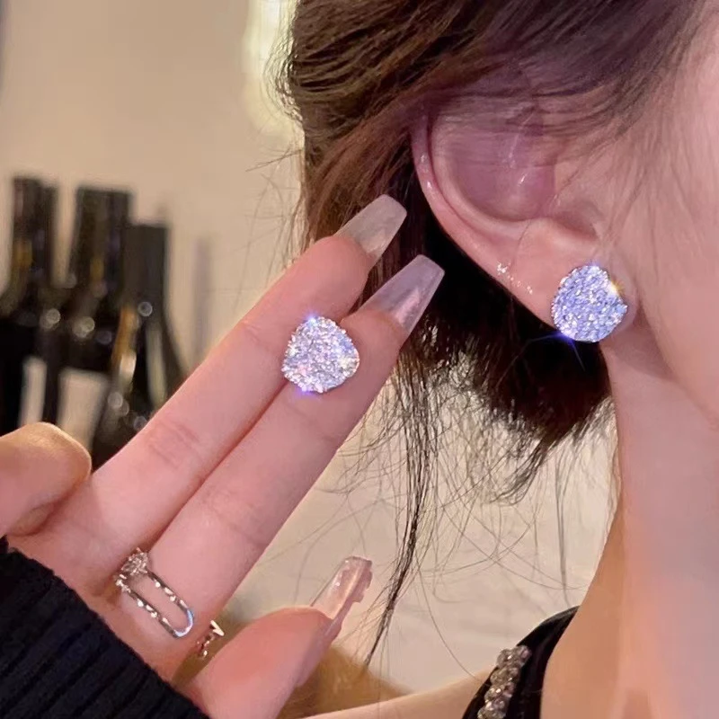 精致简约几何不规则方形耳环新款女轻奢高级感气质百搭耳钉耳饰潮