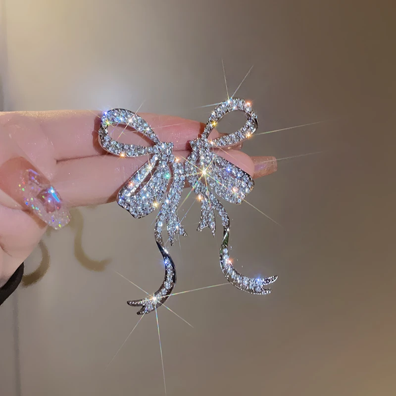 新款法式冷淡风气质飘带蝴蝶结耳钉女轻奢耳环小众设计感高级耳饰