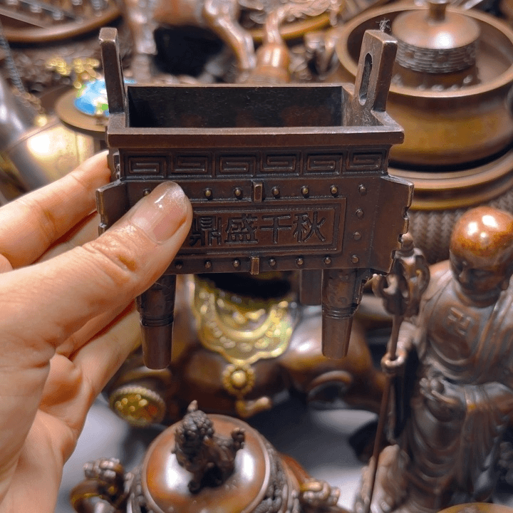 铜器摆件收收藏藏