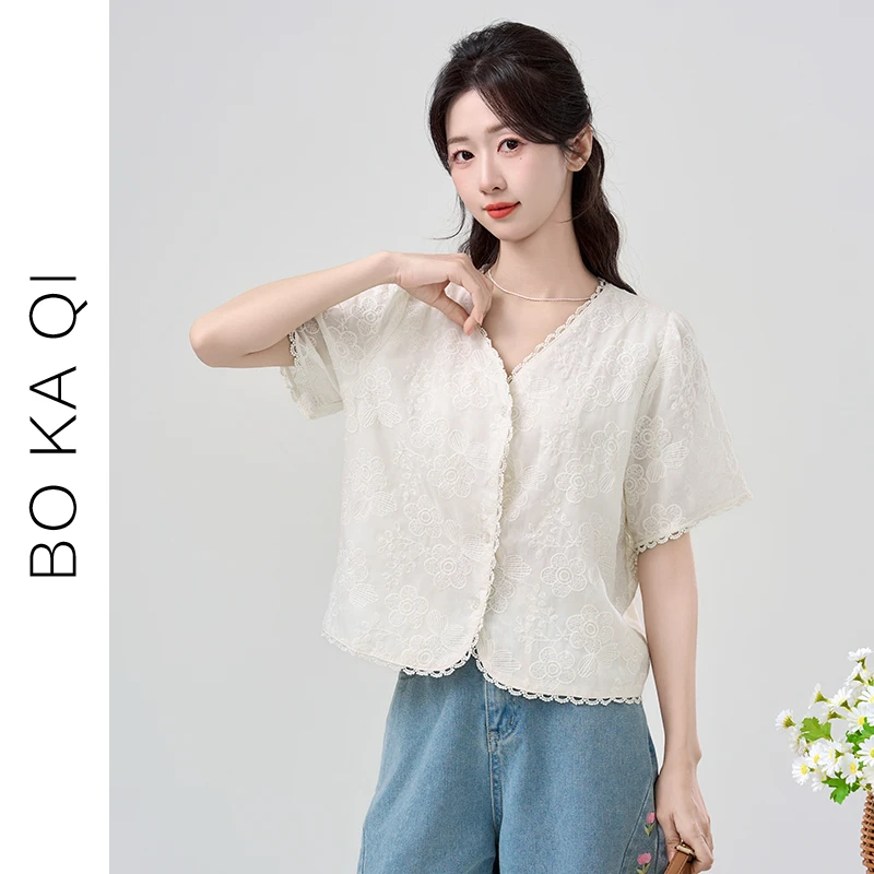 帛卡琪2024夏季新款蕾丝木耳边V领短袖衬衫女宽松设计感短款衬衣