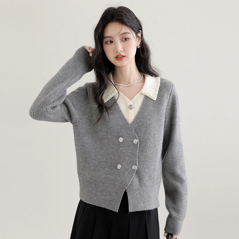 2025秋冬新款韩版洋气假两件毛衣女气质V领慵懒休闲针织衫上衣潮