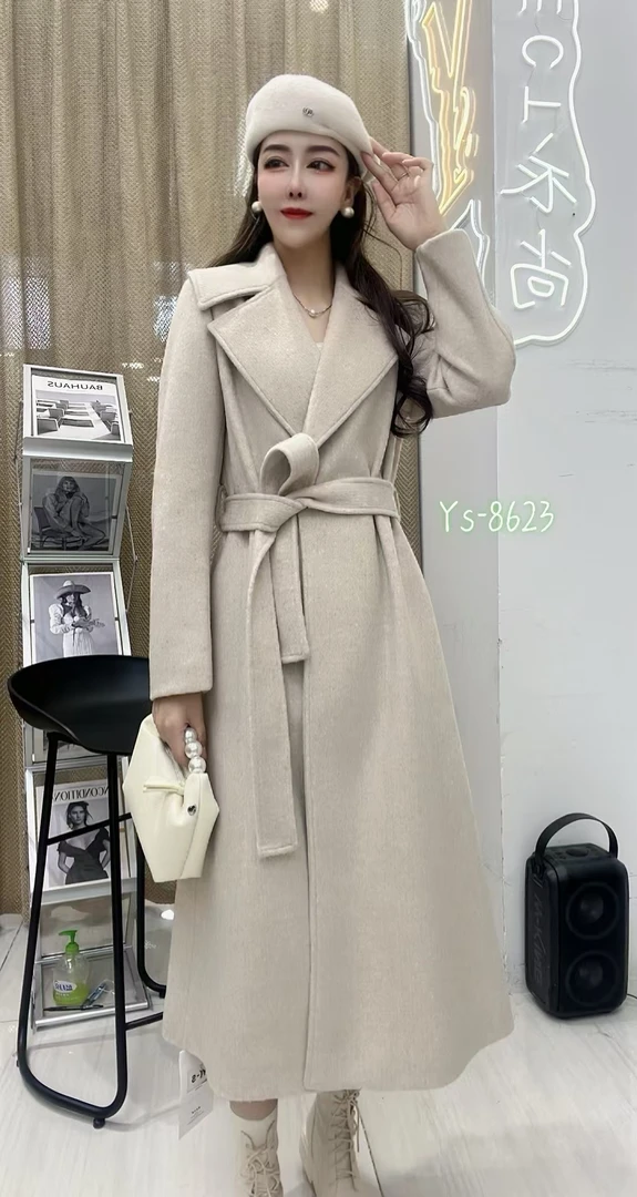 8623 秋冬新款女士气质百搭长款毛呢大衣 三楼