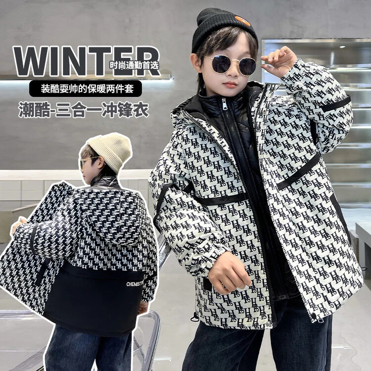 儿童装男童冲锋衣三合一可拆卸加厚2023新款中大童外套夹棉秋冬季