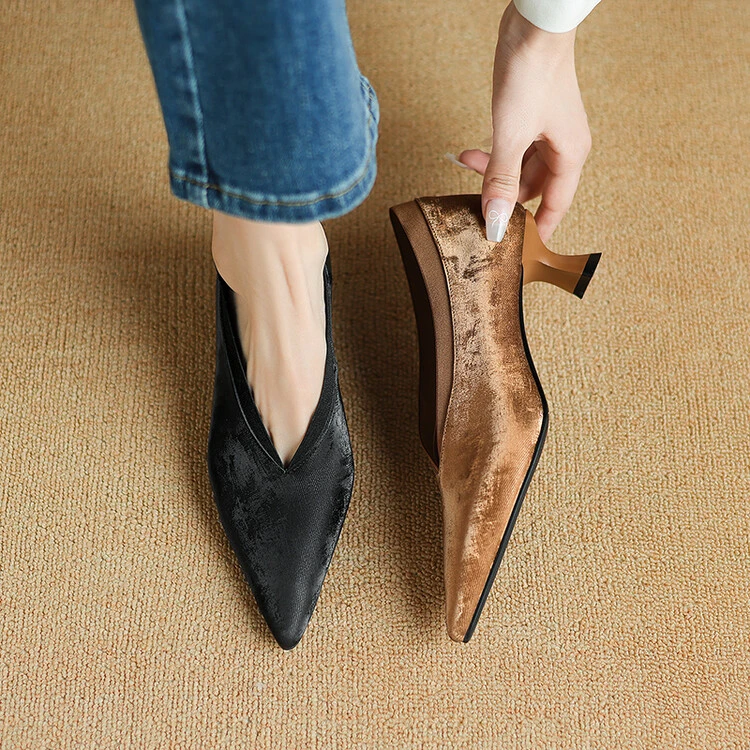 feilunna/妃伦娜5~CM34-40尺码春秋气质粗跟尖头浅口黑色单鞋国风