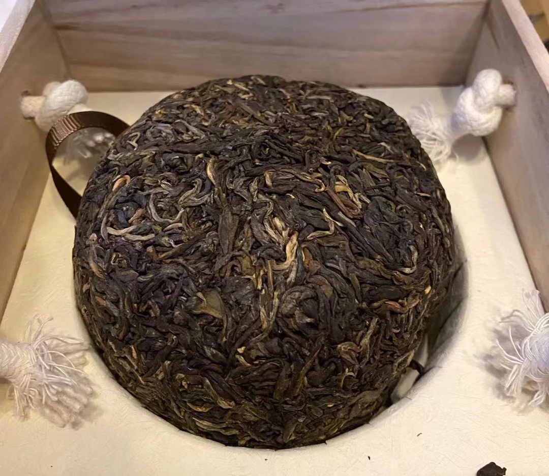 珍藏版【昔归忙麓山】14年核心区500年单株古树头春手工团茶菌香浓