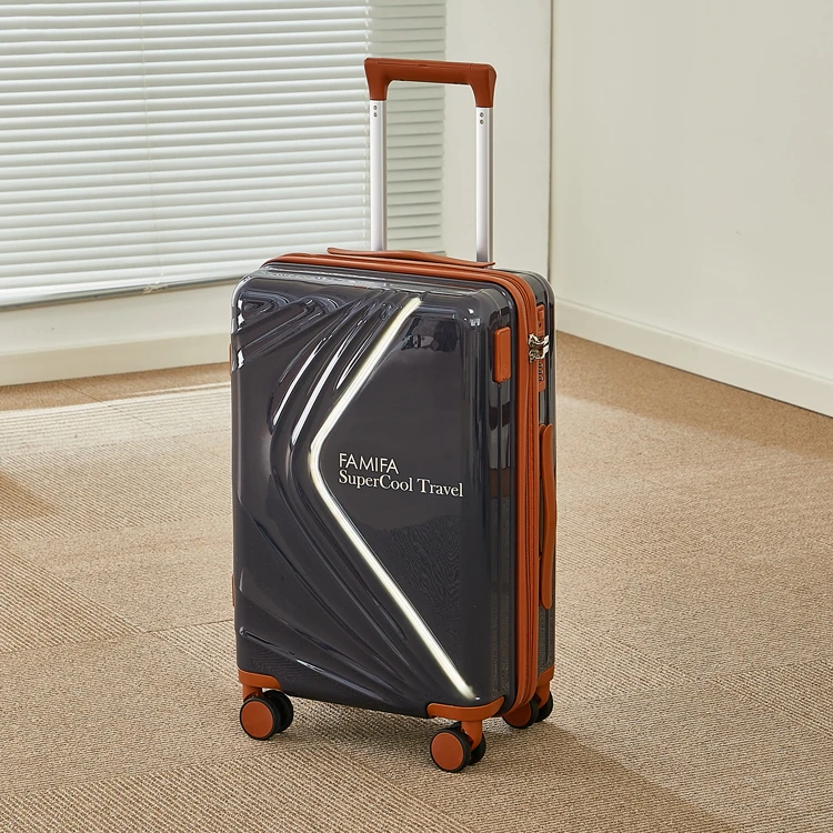 灰色行李箱（微瑕）介意勿拍