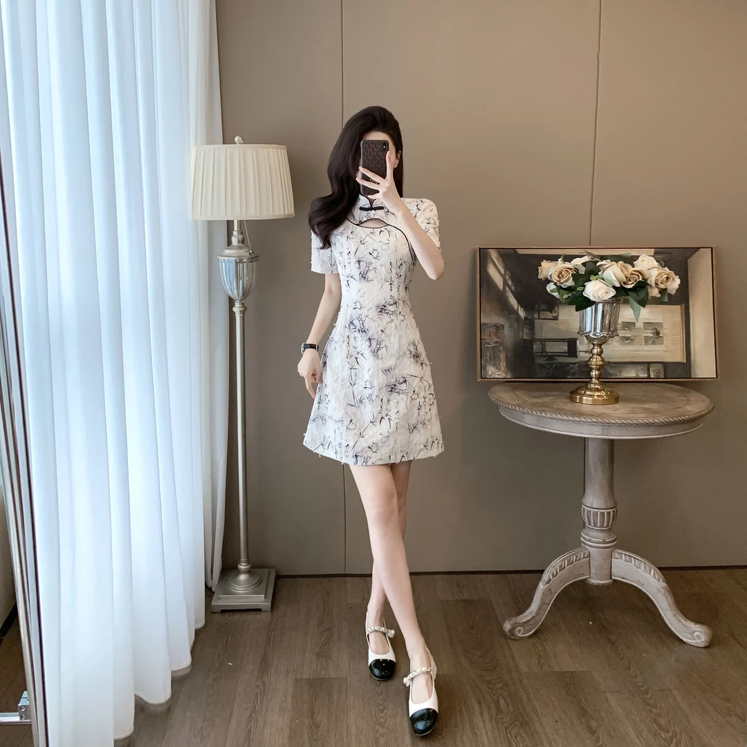 2024新款中国风旗袍气质显瘦短款小个子显高修身时尚设计感旗袍裙