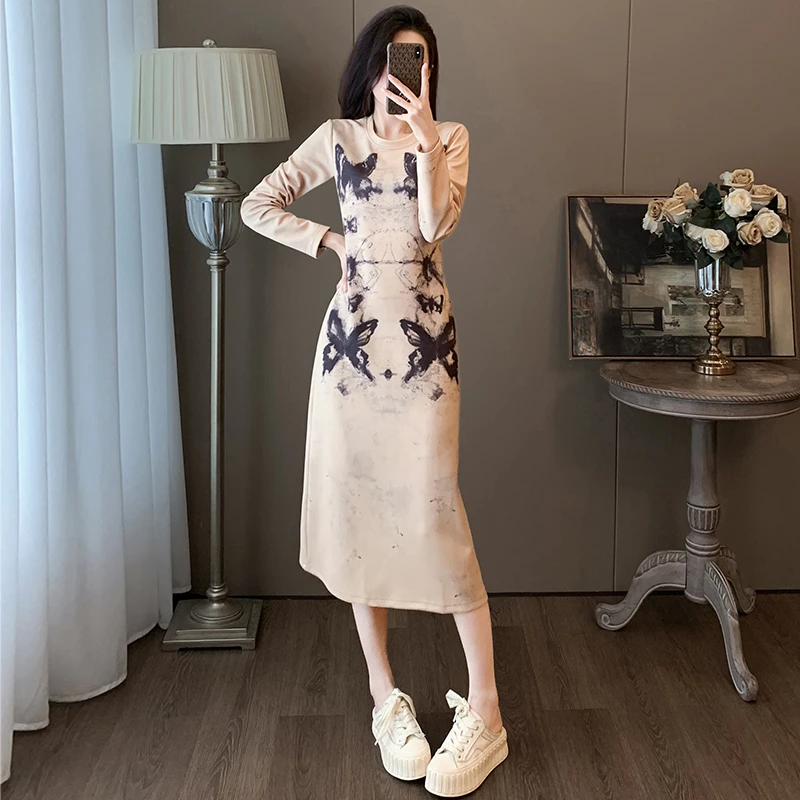 轻奢小众设计感连衣裙女2023早秋新款显瘦复古洋气时髦小个子裙子