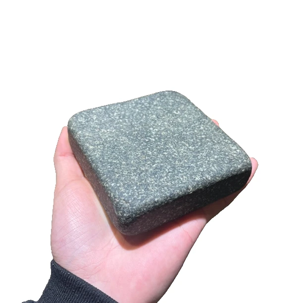 青石杯垫一块，全品10*10