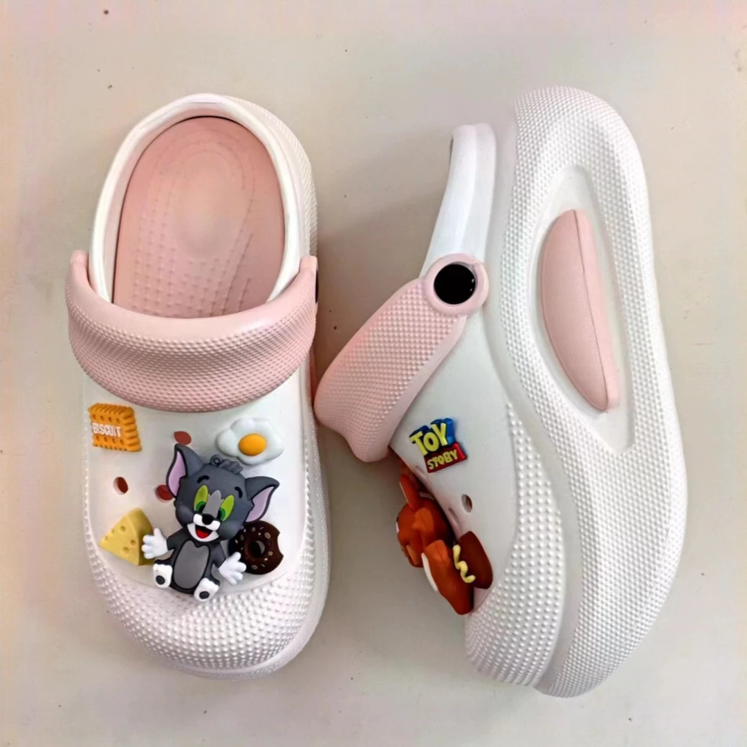 学生柔软凉鞋外穿洞洞鞋厚底防滑脚感网红时尚情侣夏季透气软底