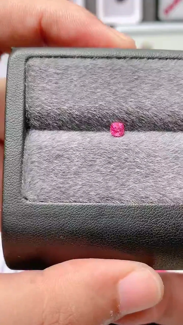 【闪购商品】尖晶石裸石未镶嵌粉绝0.3