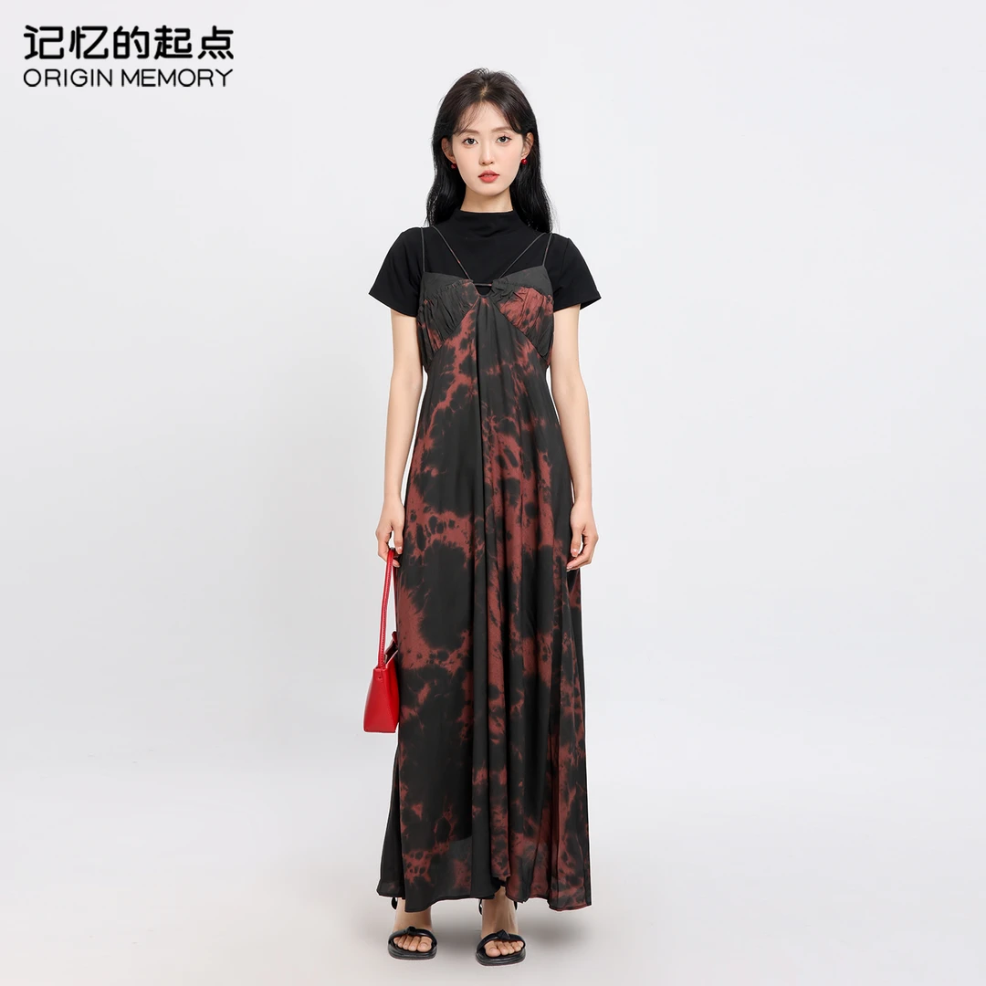 记忆的起点吊带连衣裙女小众设计感复古宽松显瘦长裙子68AX86136H