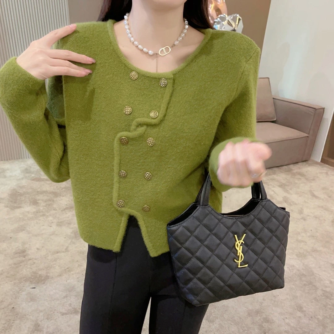 【清仓专场】秋冬设计感小众气质不规则显瘦毛衣女上衣DMJ-S53196
