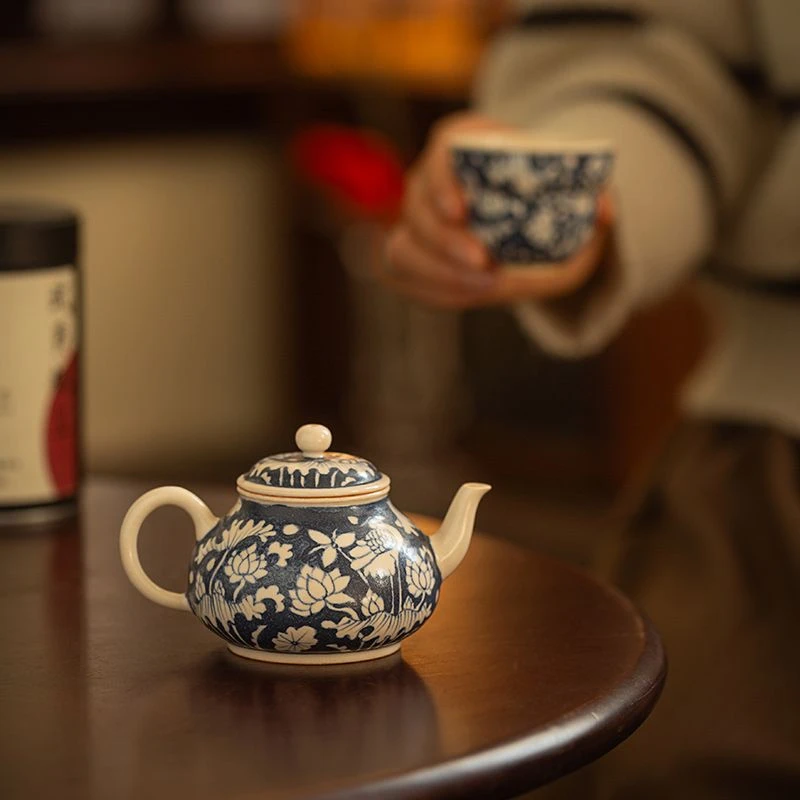 【半闲】霖松堂|草木灰手绘一路茶具莲科探香壶