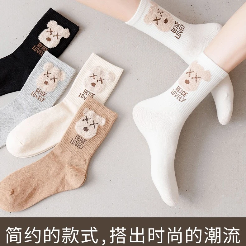 袜子女长筒ins时尚百搭小熊秋冬袜子羽毛纱运动长袜时尚百搭学生