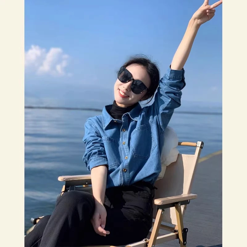 大码女装复古牛仔衬衫上衣2025年新款女长袖外穿衬衣百搭外套