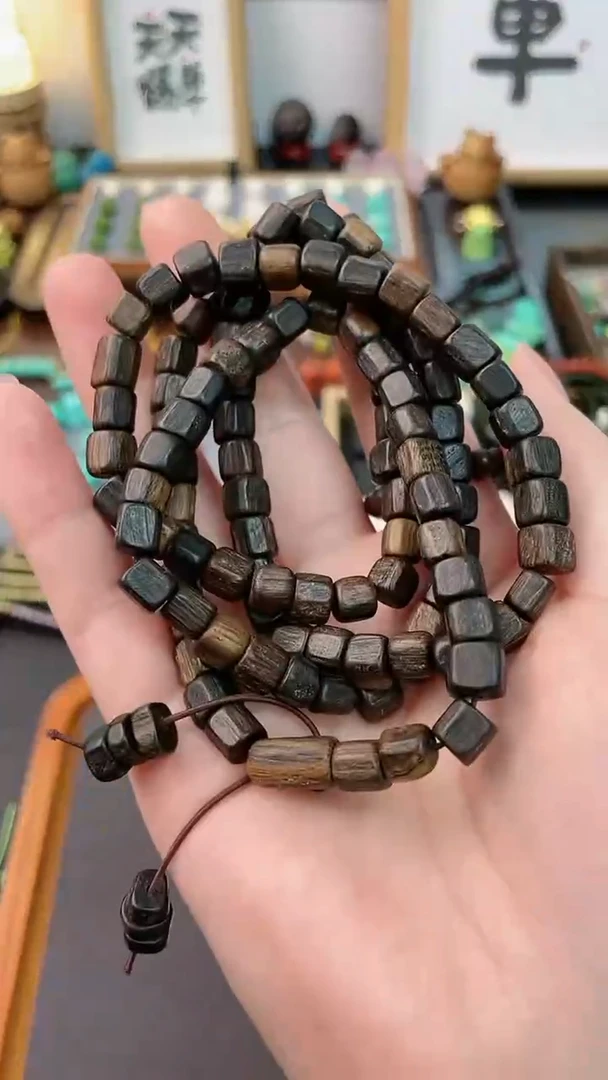 【闪购商品】沉香手串随型多圈