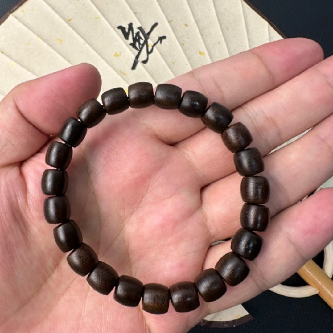 Q851富森红土沉香桶珠单圈手串/多样性发货发其一