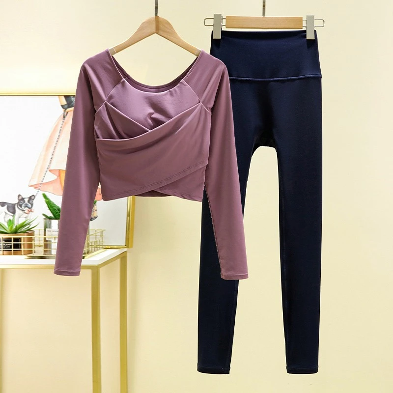 瑜伽服套装女秋季带胸垫运动上衣气质显瘦普拉提训练健身服长袖