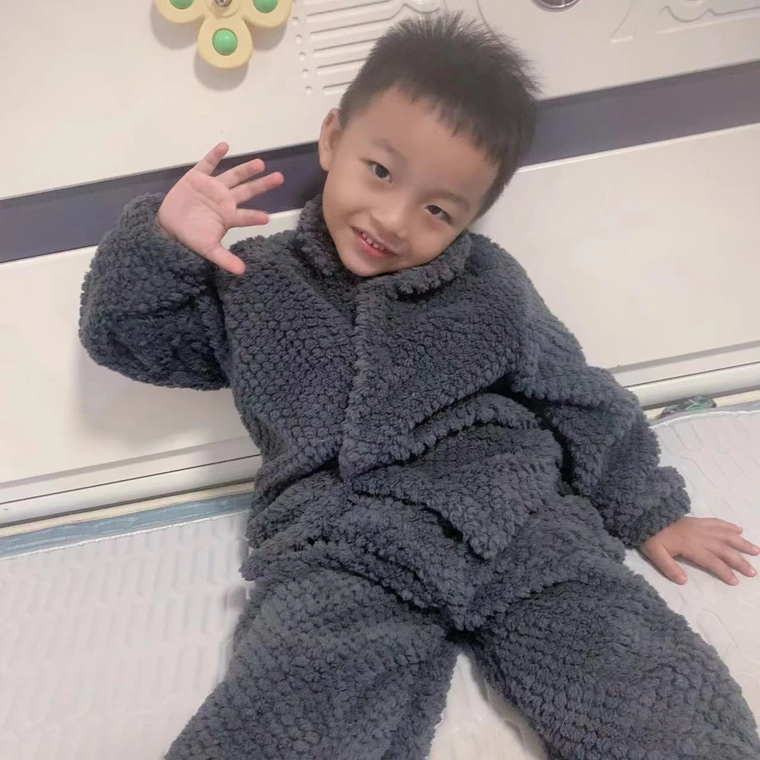 婴格朗迪S55男女童冬季保暖家居服睡衣加绒套装