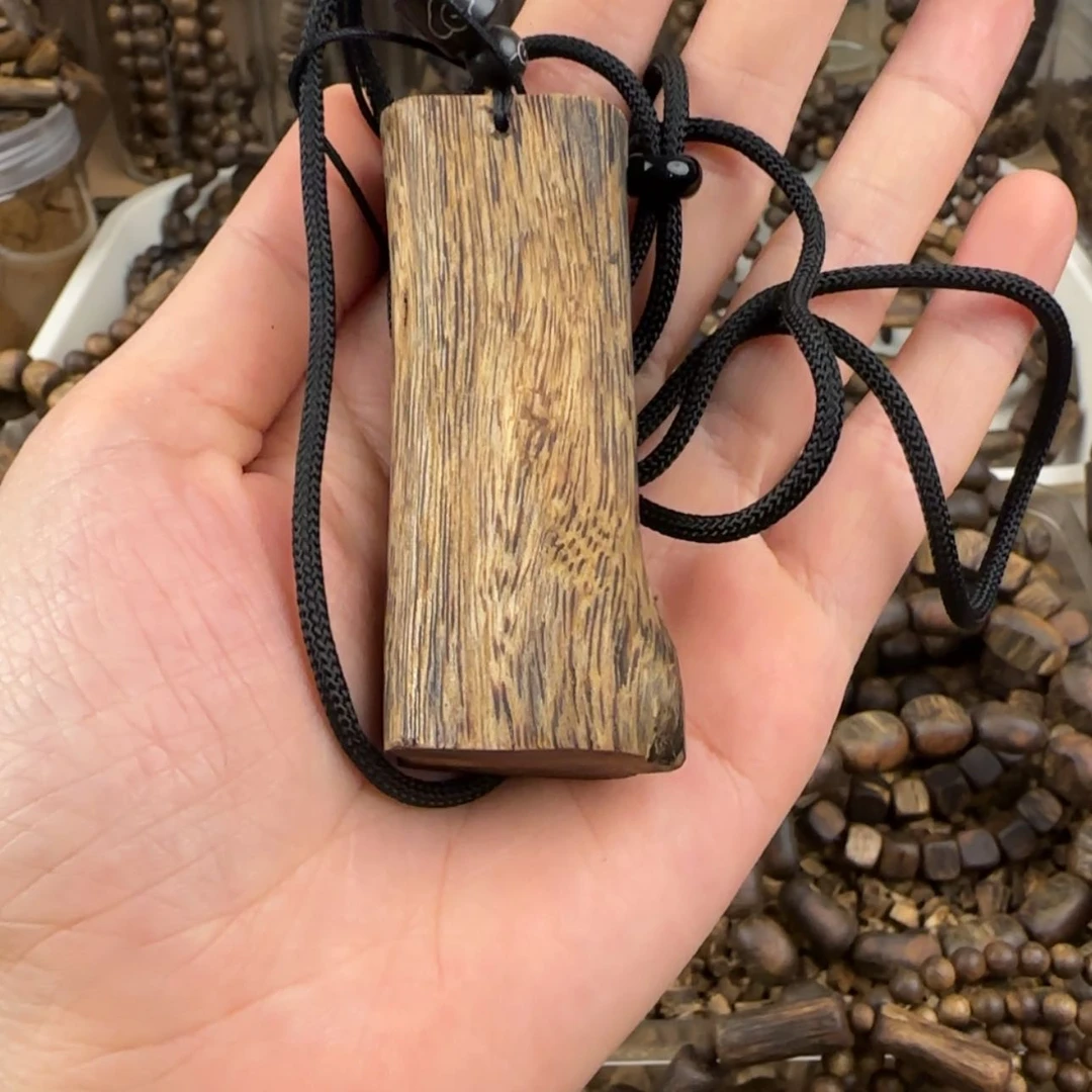 【闪购商品】钟****活棋楠块料12.8克