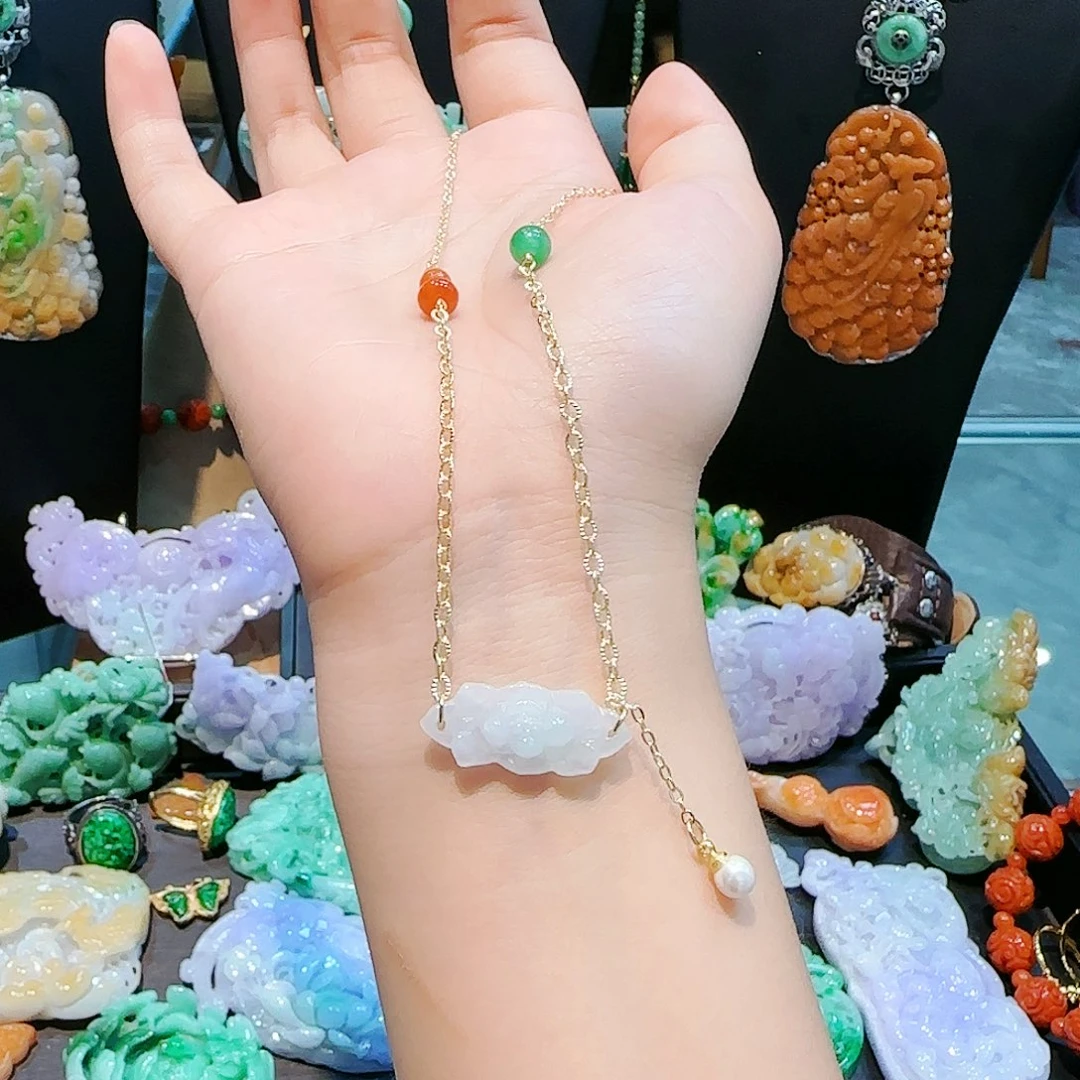 翡翠颈饰未镶嵌项链