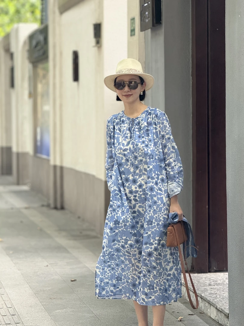 定制印花蓝色花卉系带连衣裙25SS083