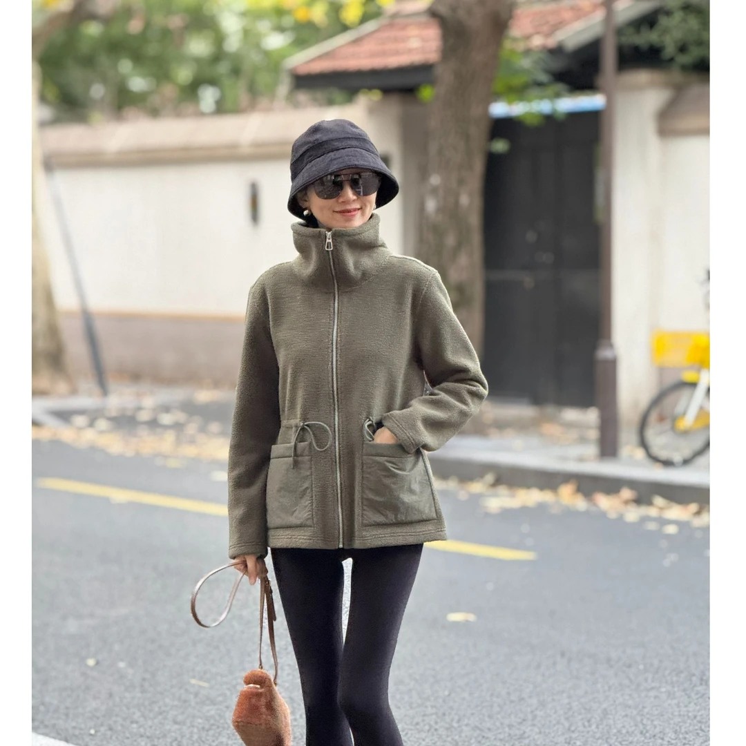 摇粒绒抽绳收腰卫衣25SS007