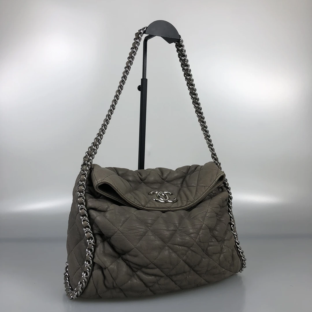 95新 Chanel/香奈儿 灰色银扣滚边hobo腋下包 14开 底长32