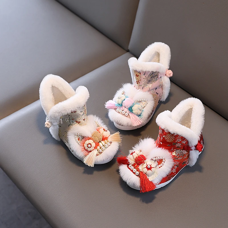 女童汉服靴子2024冬季新款马面裙公主古装棉鞋中国风儿童虎头鞋