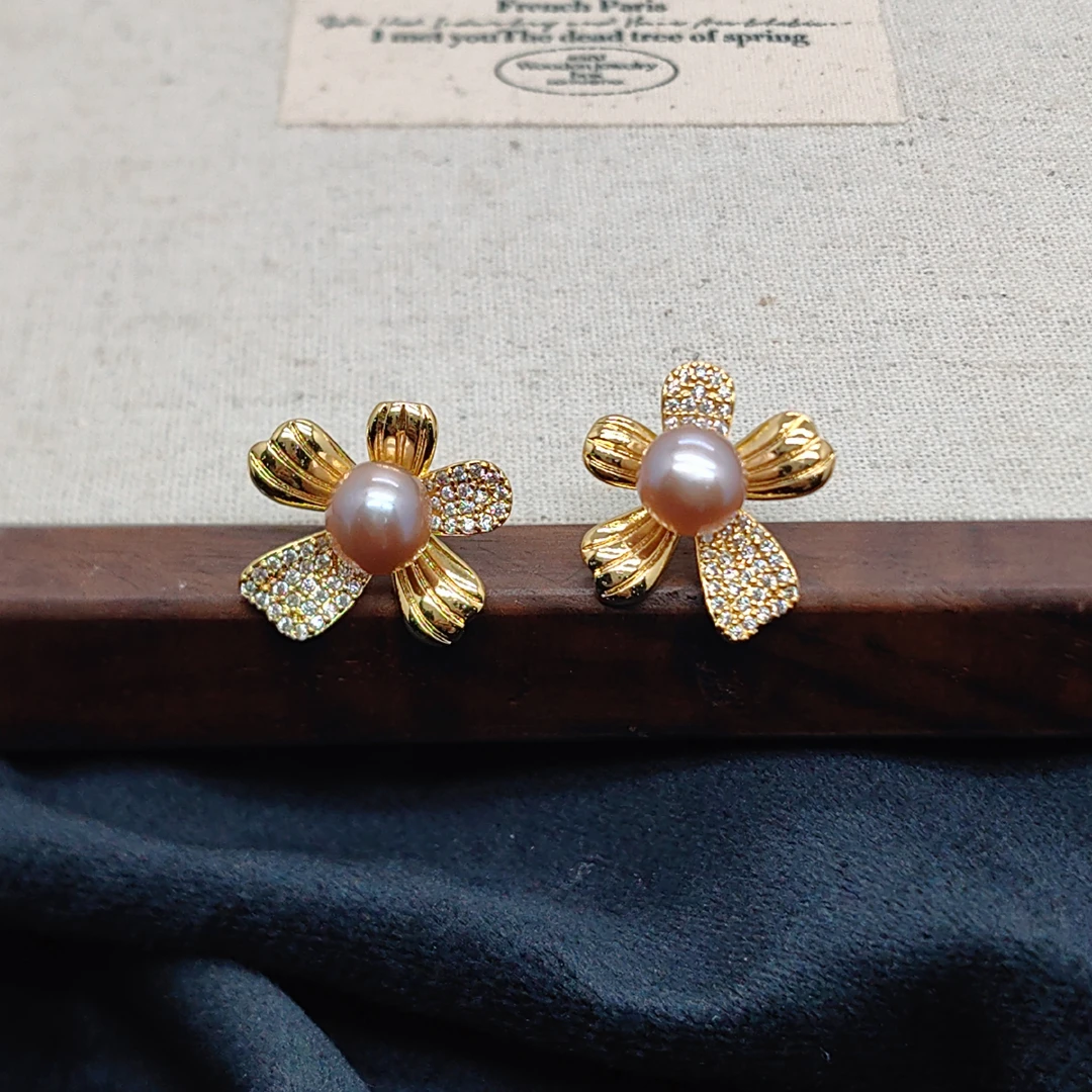 珍珠【Z131】时尚百搭五瓣花朵银针耳钉