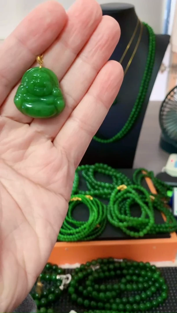 【闪购商品】和田玉（碧玉）项链18K金镶嵌25