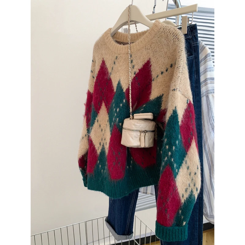 高级感菱格圣诞圆领毛衣女秋冬季2024网红新款宽松慵懒风针织上衣