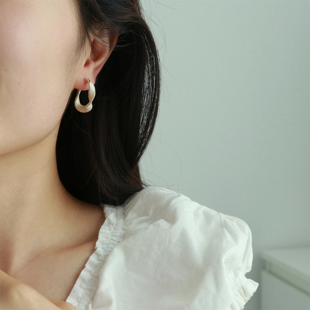 铜合金耳饰 因缺斯汀耳饰 法式通勤无耳洞耳夹气质日常简约百搭女