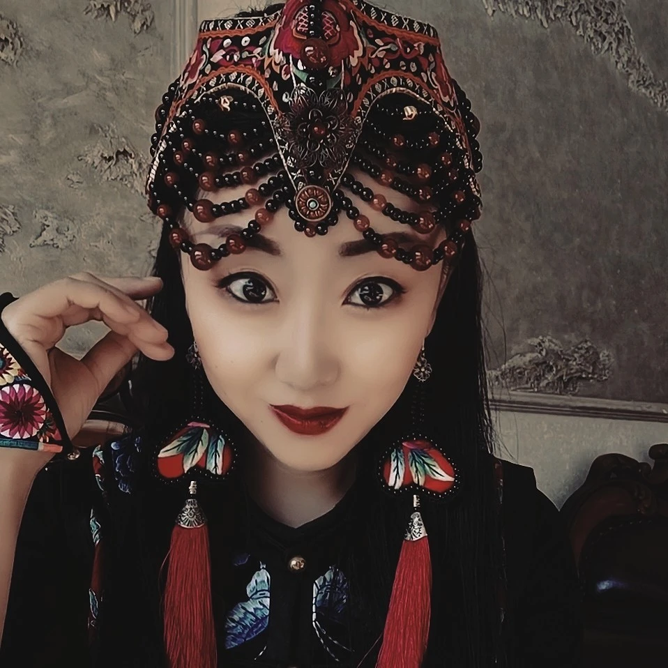 老绣帽重工玛瑙帽双面戴款民族风