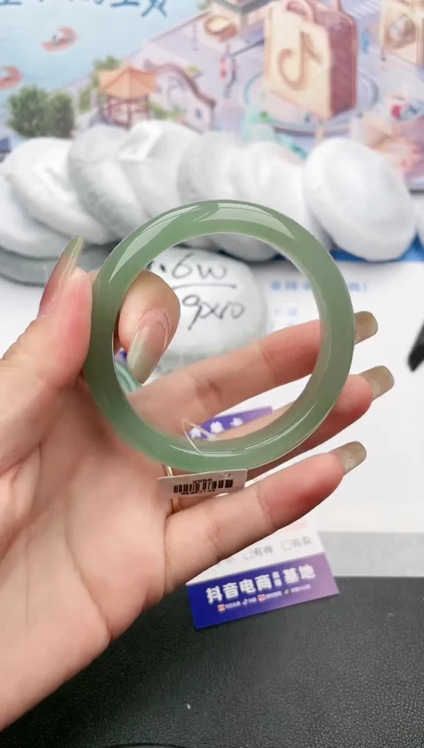 【闪购商品】石英质玉手镯未镶嵌246-DB58.3