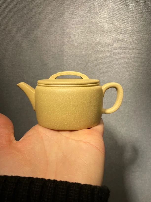 汉瓦紫砂壶 | 本山段泥 | 精工半手 |130cc