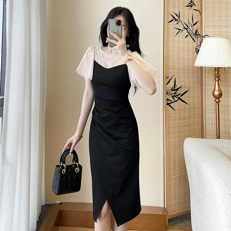 欧货2024法式气质小个子连衣裙夏季设计感开叉收腰赫本风小黑裙子