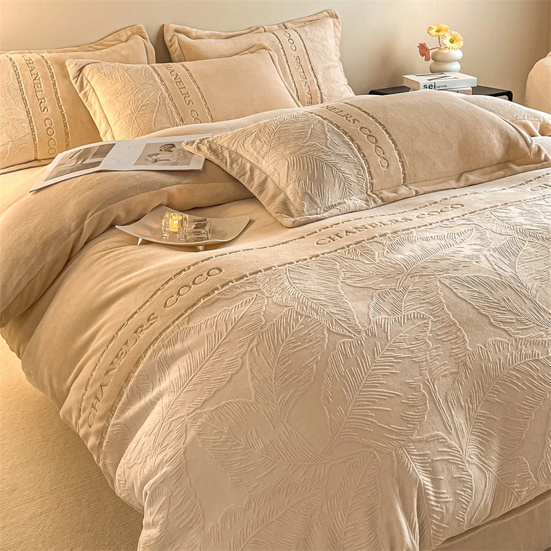 北欧风雕花加厚牛奶绒保暖四件套珊瑚绒双面绒被套床上用品三件套