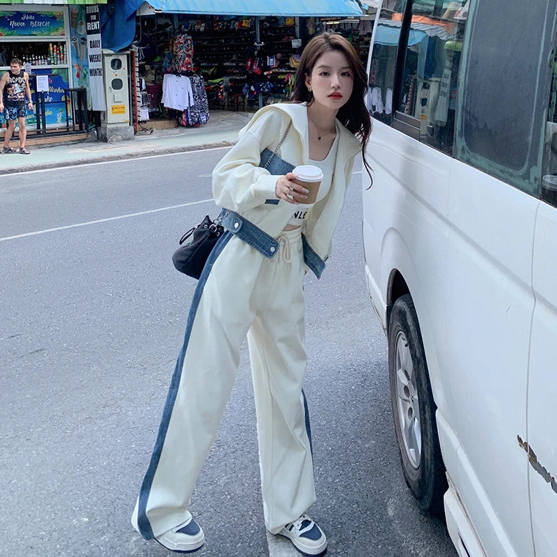 白色牛仔拼接休闲运动套装女春秋2024新款两件套流行减龄学院风