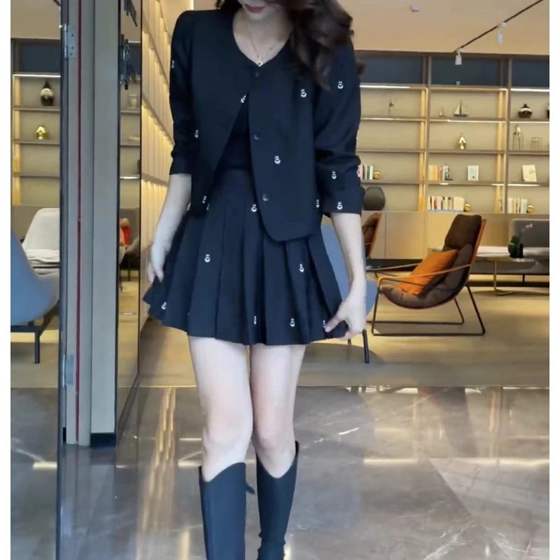 2024秋季新款时尚套装女士小香风外套百褶短裤裙气质百搭两件套