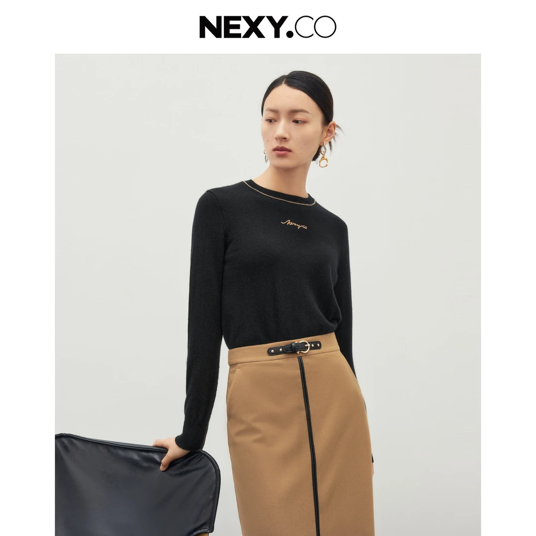 NEXY.CO/奈蔻简约通勤高级感女士打底针织衫上衣XZ01736W0