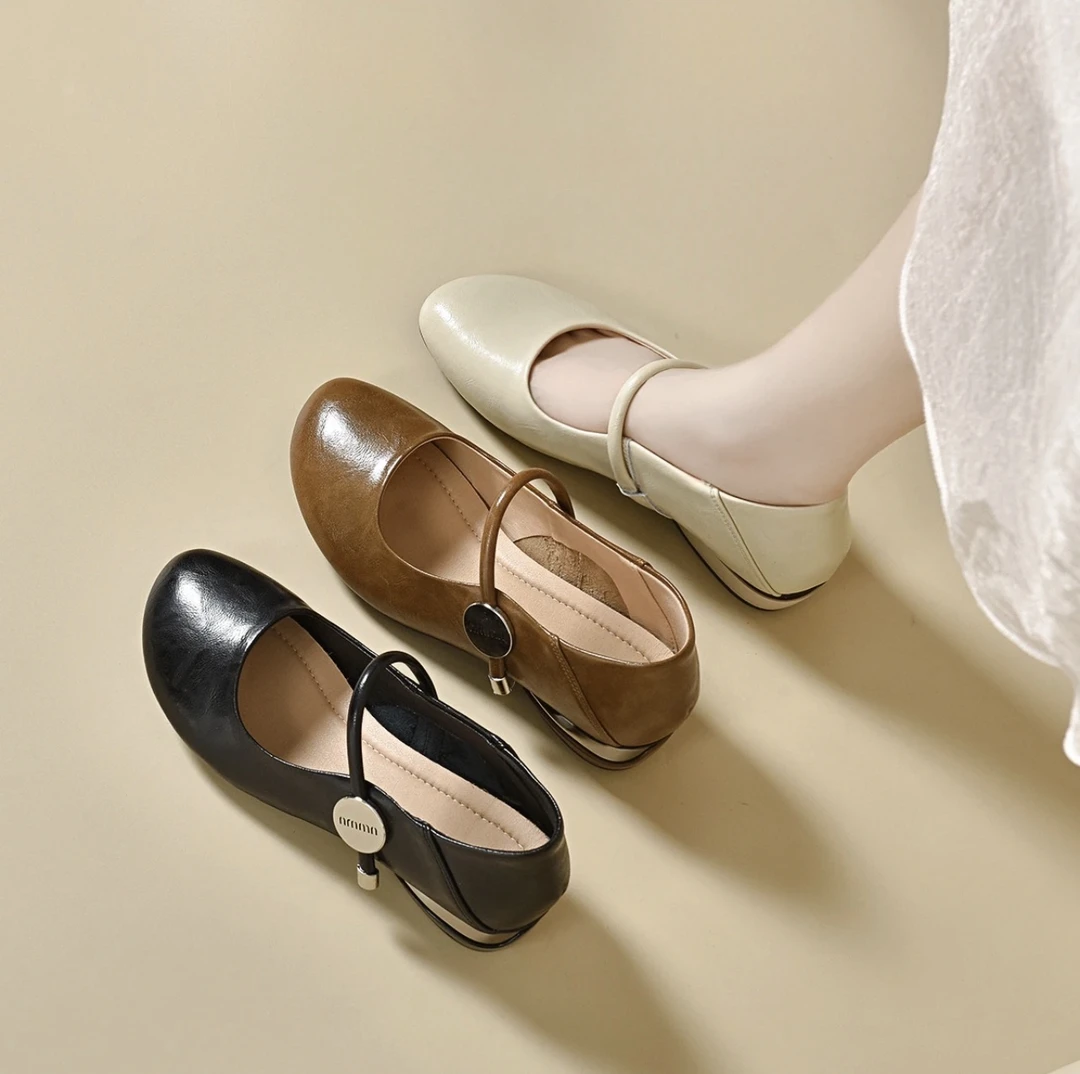 鞋子女款2024款网红款真皮百搭软底女鞋气质鞋子久站不累妈妈鞋
