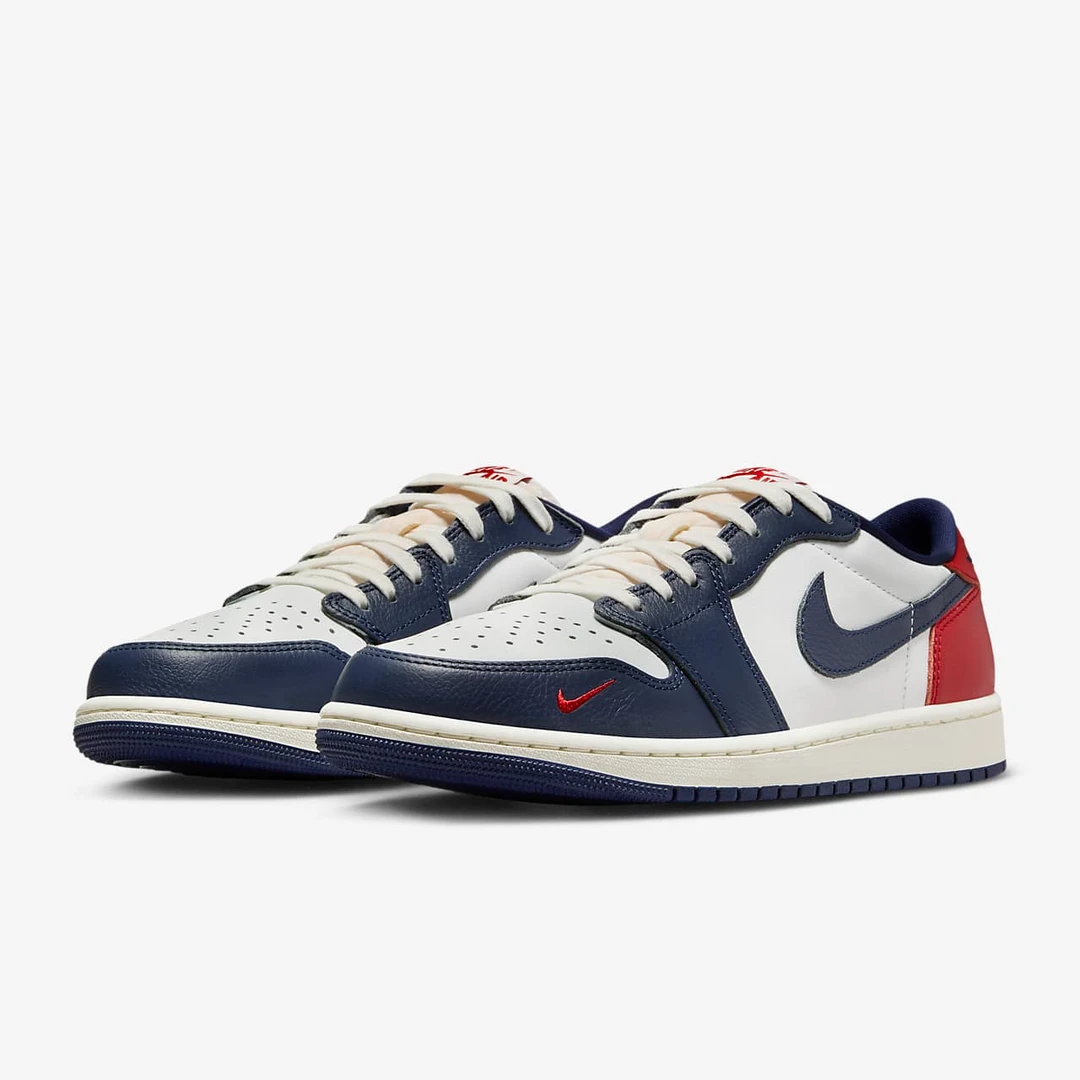 NIKE 耐克 2024男子Air Jordan 1 Retro Low 篮球鞋 HQ2993-100